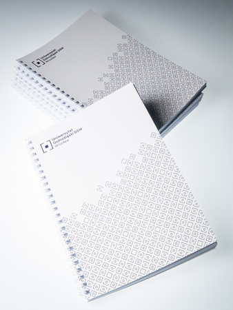 Notes A5 na spirali premium biały / granat